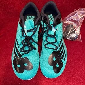 New Balance GREEN size 7.5 racing shoes new without tags